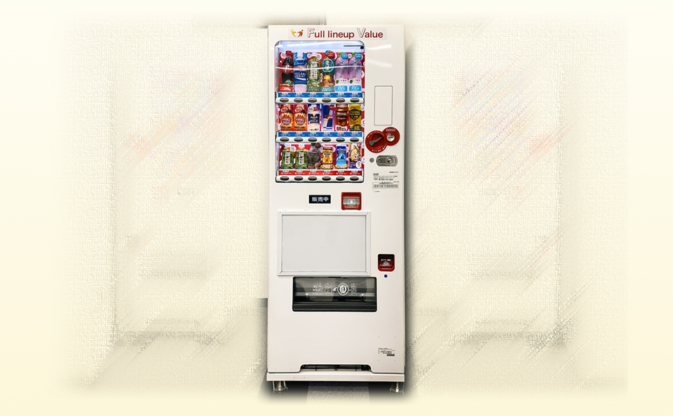 電子レンジ、電気ポット、冷蔵庫